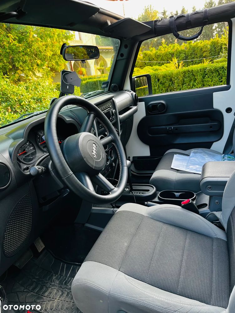 Jeep Wrangler 3.8 Sport - 8