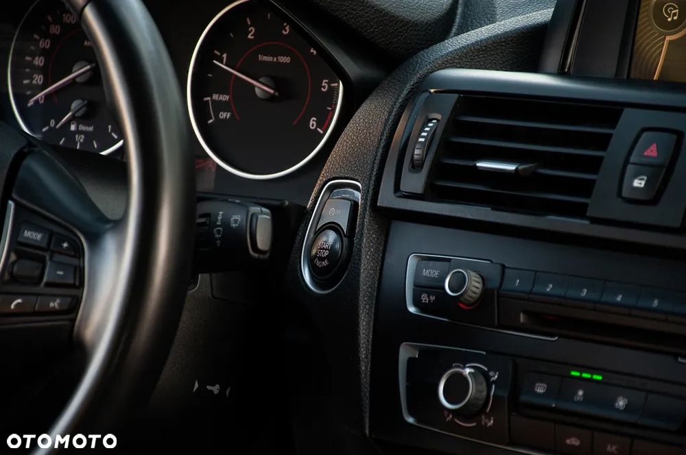 BMW Seria 1 - 30