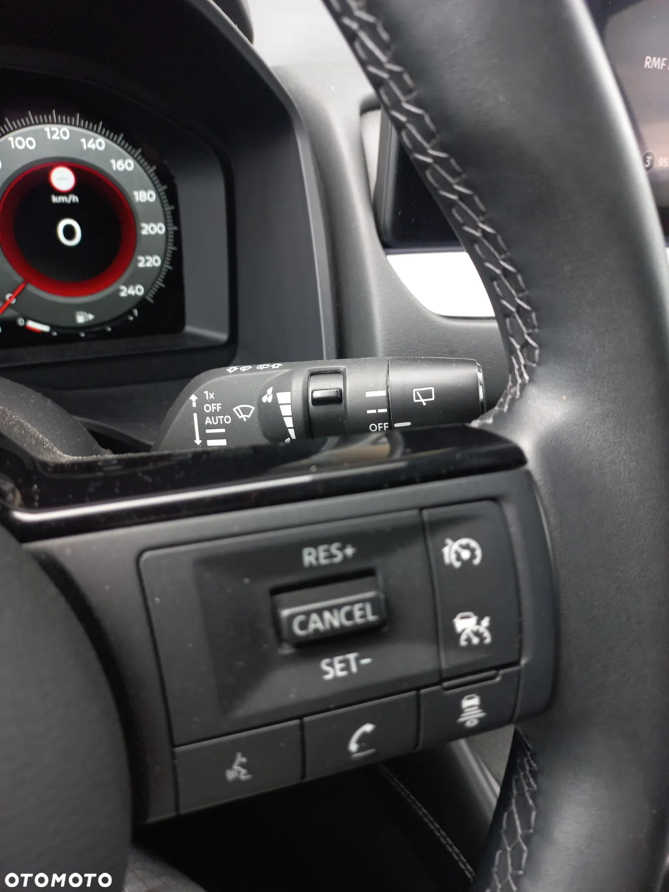 Nissan Qashqai 1.3 DIG-T mHEV N-Connecta - 11