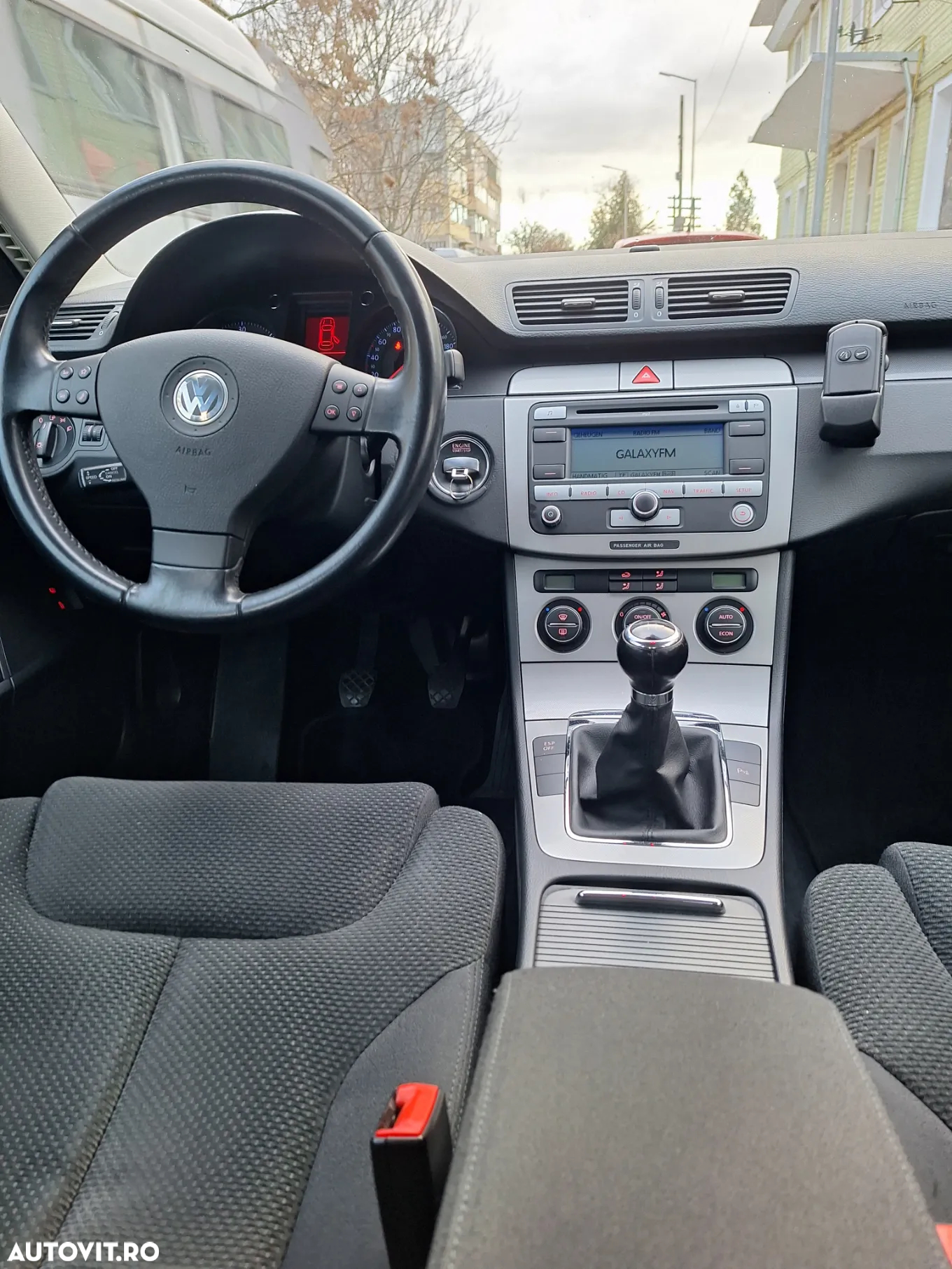 Volkswagen Passat 1.9 TDI DPF Comfortline - 5