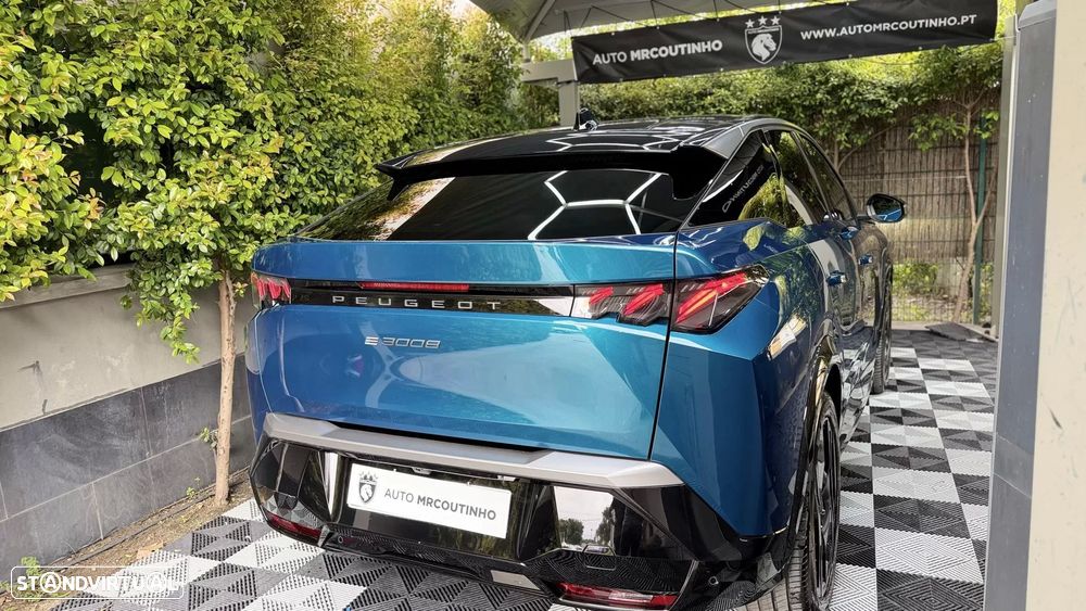 Peugeot E-3008 GT - 10