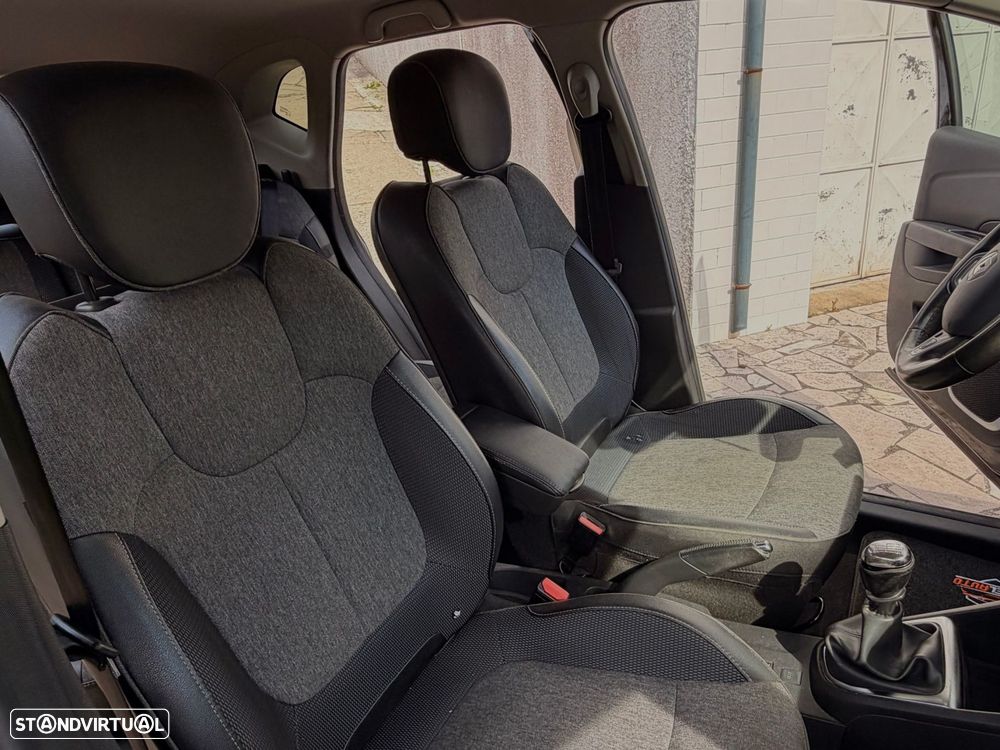 Renault Captur 1.2 TCe Exclusive - 36