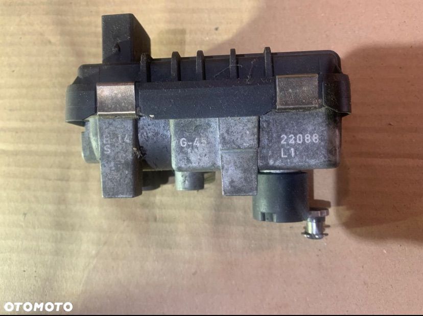 752406 nastawnik turbiny turbosprężarki Ford Jaguar Xf xj - 2