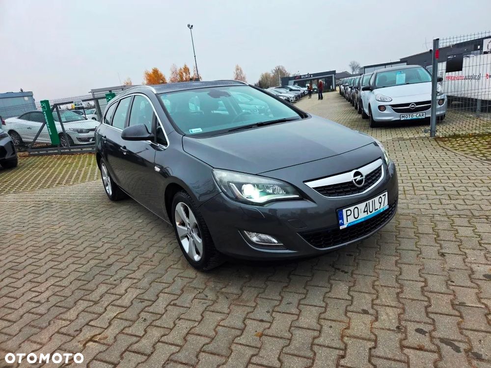 Opel Astra IV 1.4 T Cosmo - 20