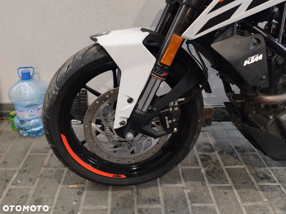 KTM Duke - 20