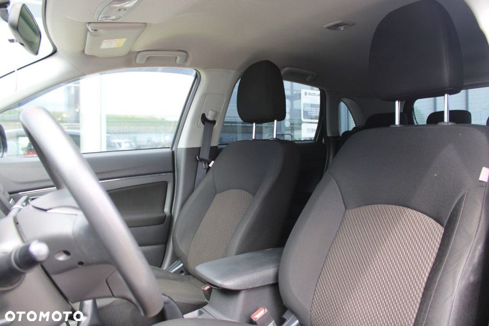 Mitsubishi ASX - 18