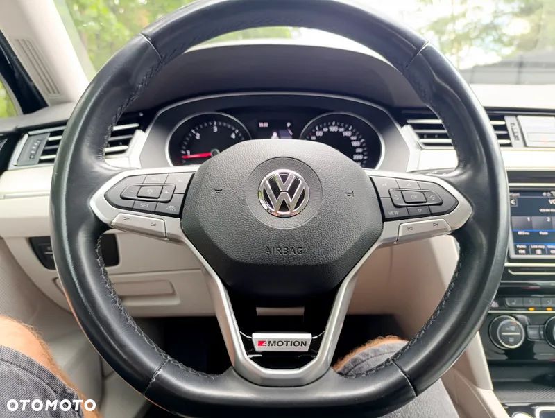 Volkswagen Passat 2.0 TDI 4Mot Elegance DSG - 21