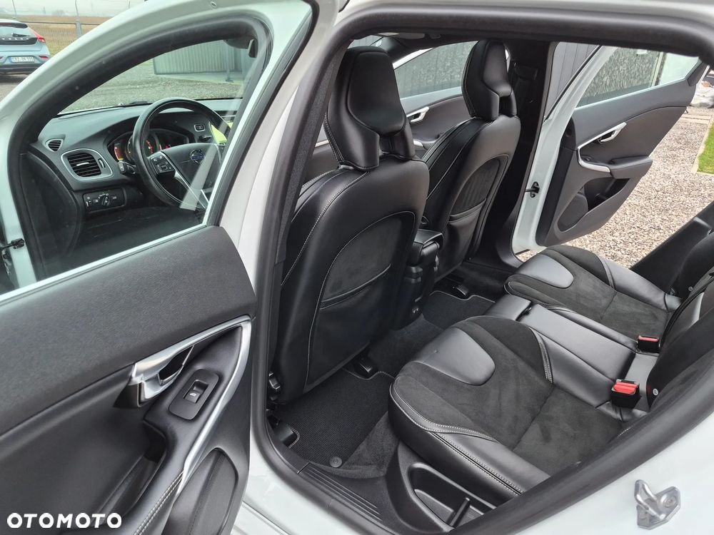 Volvo V40 D4 RDesign - 22