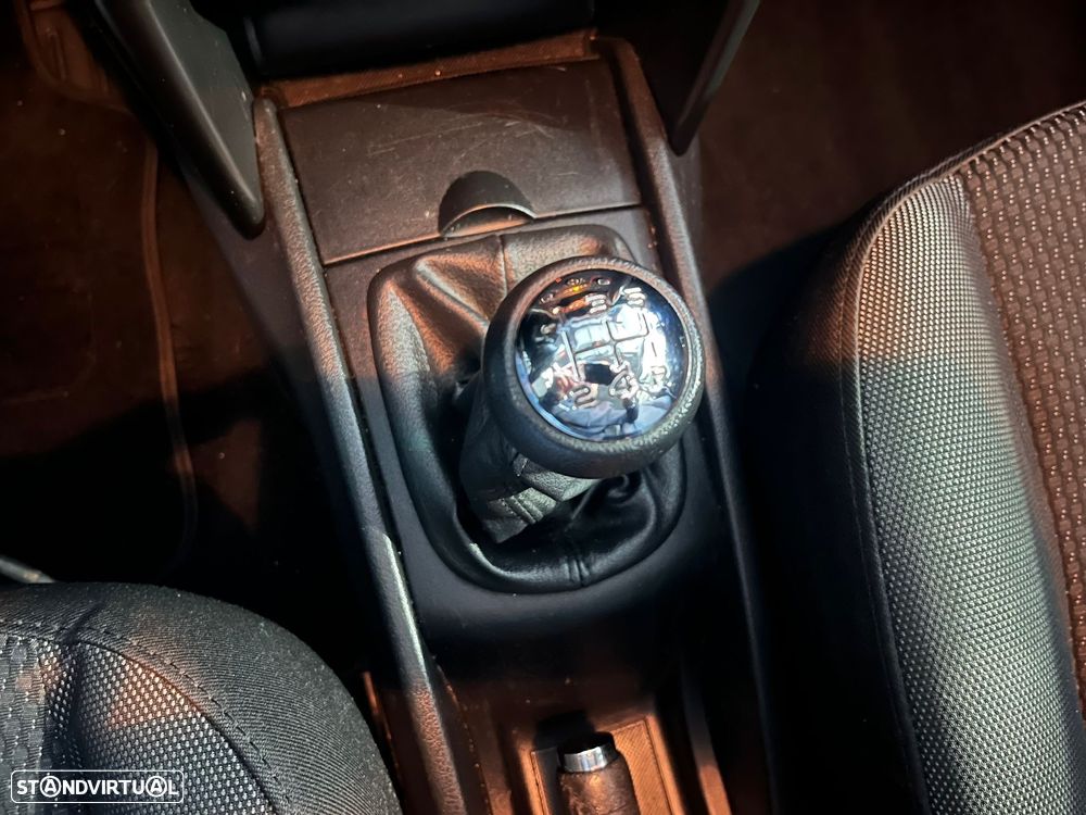 Peugeot 207 1.4 16V Open - 14