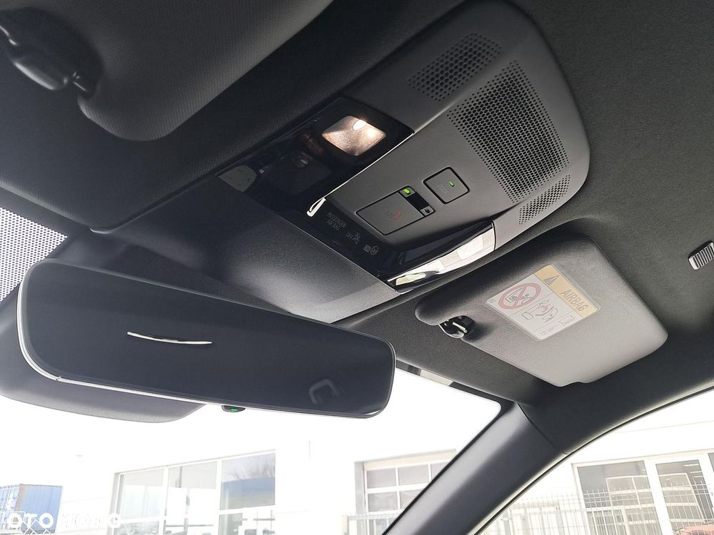 Lexus LBX 1.5 Hybrid Emotion - 32