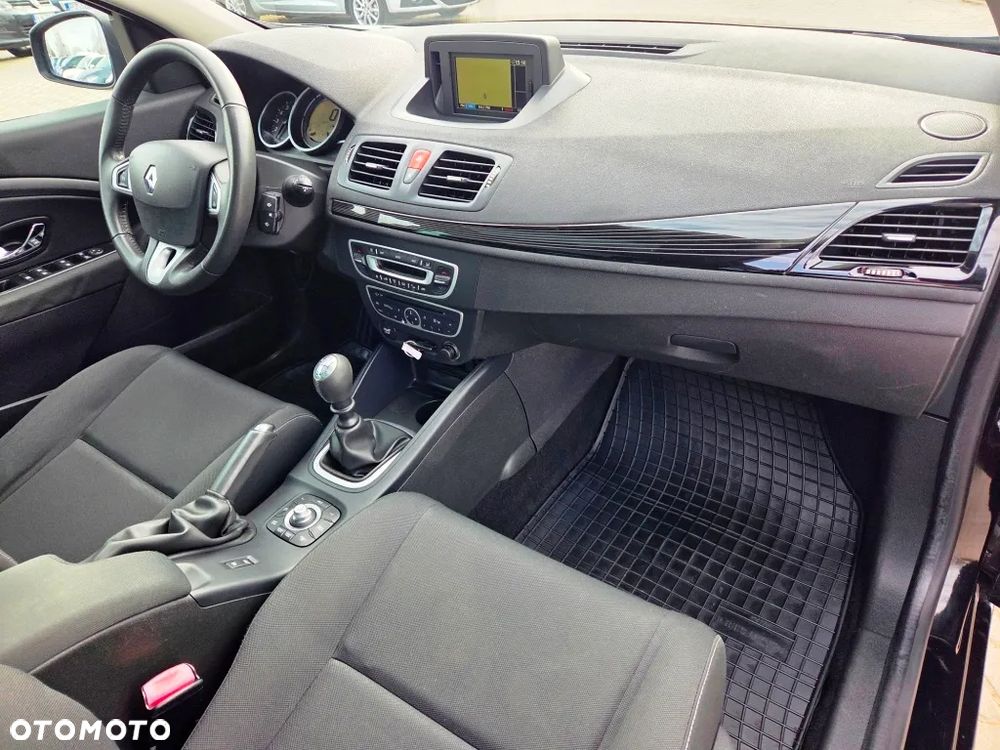 Renault Megane TCe 130 Expression - 28