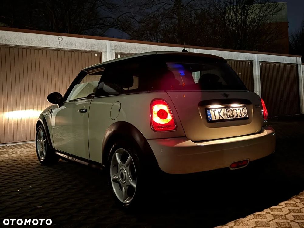 MINI ONE Standard - 11