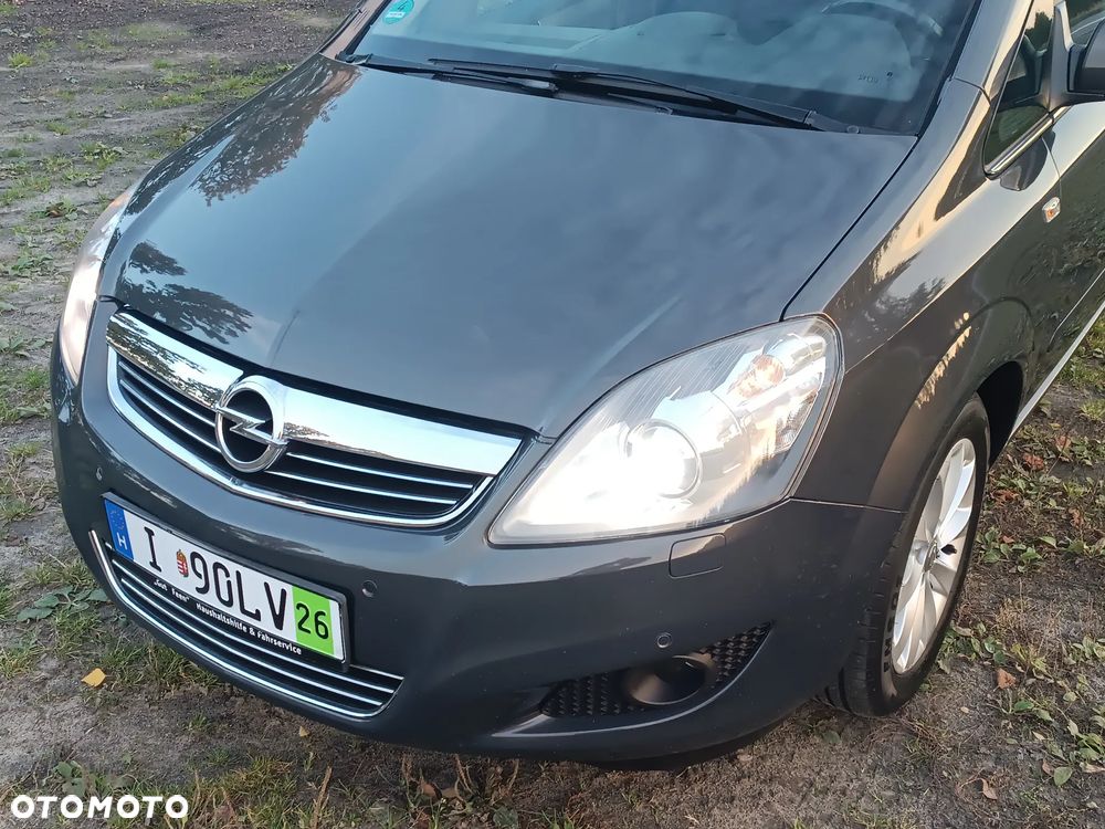 Opel Zafira - 18