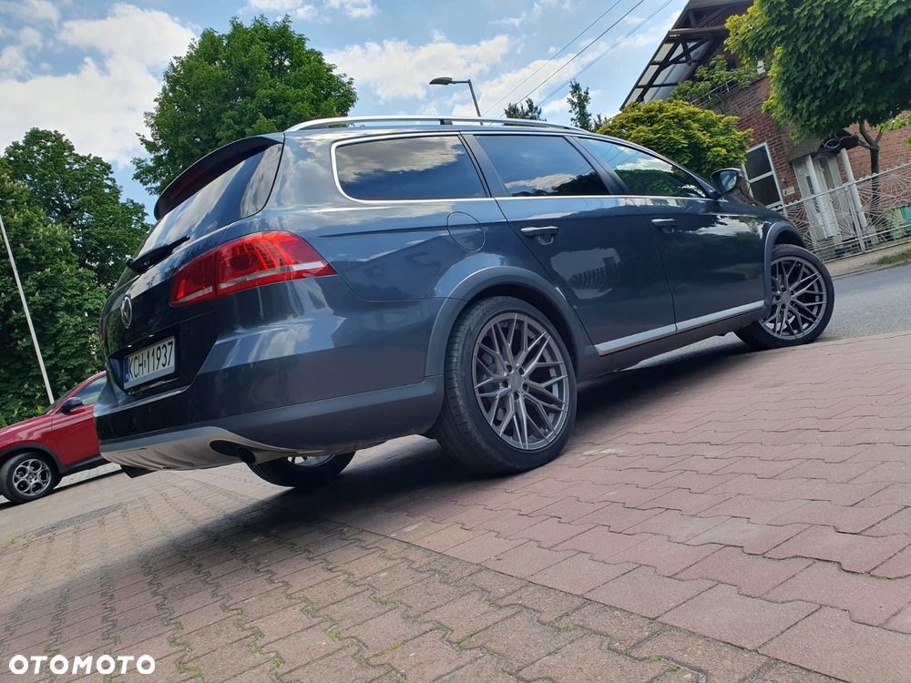 Volkswagen Passat Alltrack 2.0 TDI 4Motion DSG BlueMotion Tec - 20