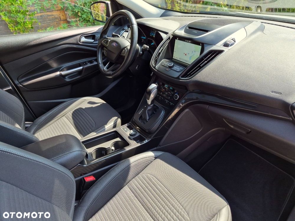 Ford Kuga - 8