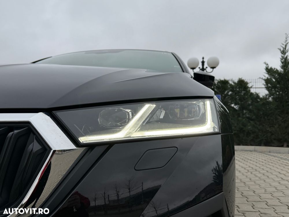 Skoda Octavia Combi 2.0 TDI DSG Premium Edition - 35