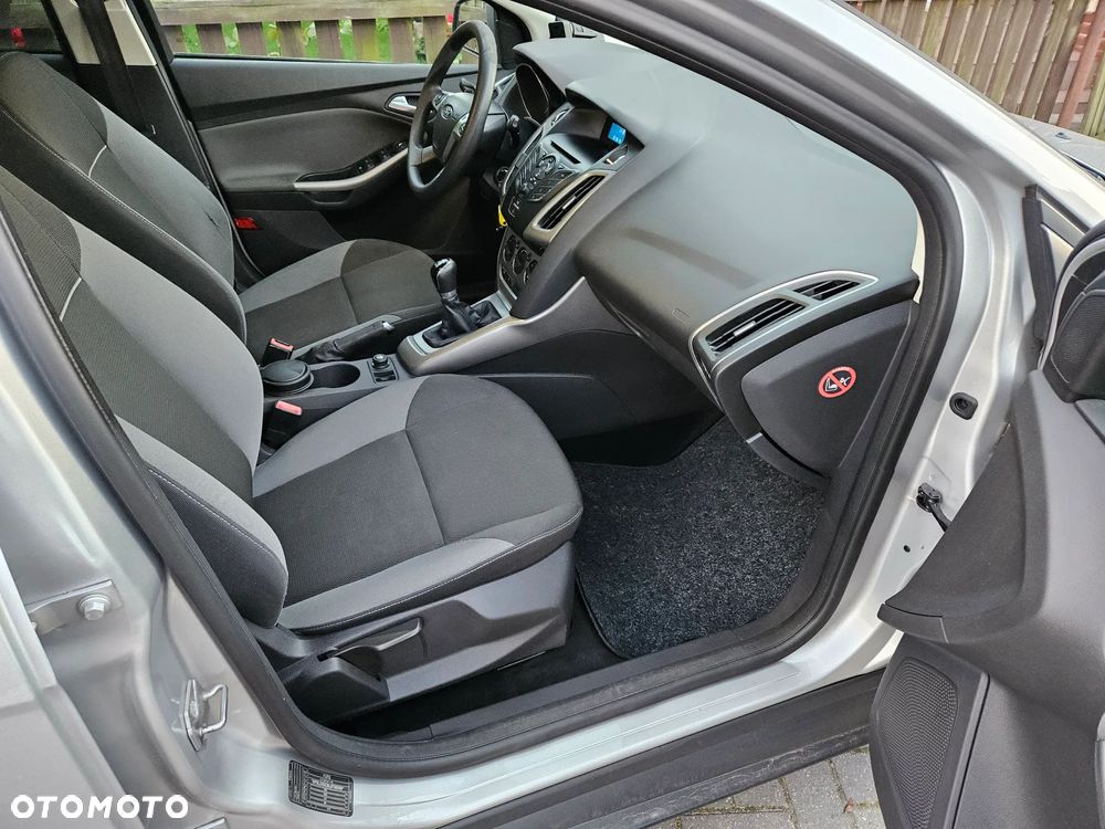 Ford Focus 1.6 Trend - 5