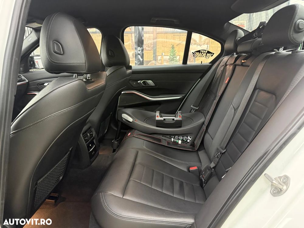 BMW M3 M340i xDrive AT MHEV - 31