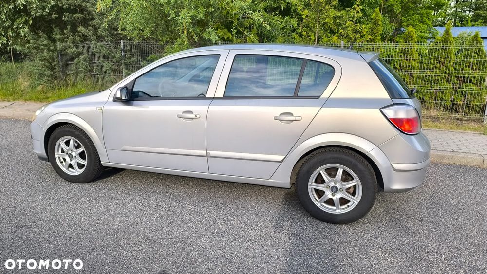 Opel Astra 1.6 Enjoy - 2