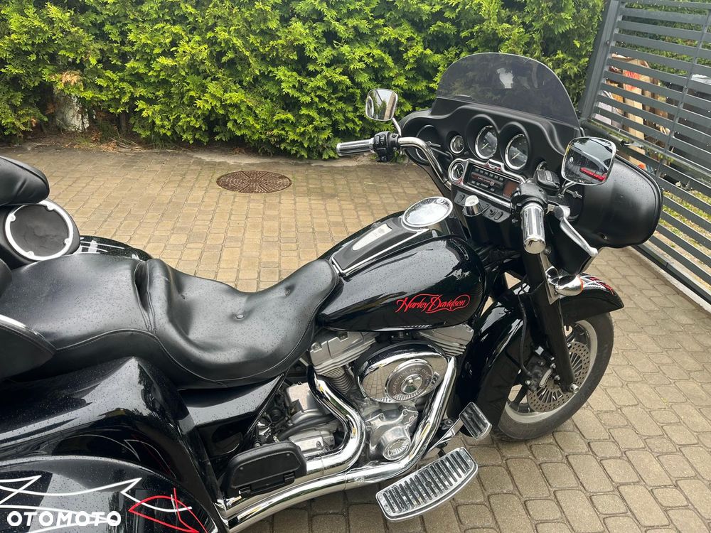 Harley-Davidson FLH Electra Glide - 9