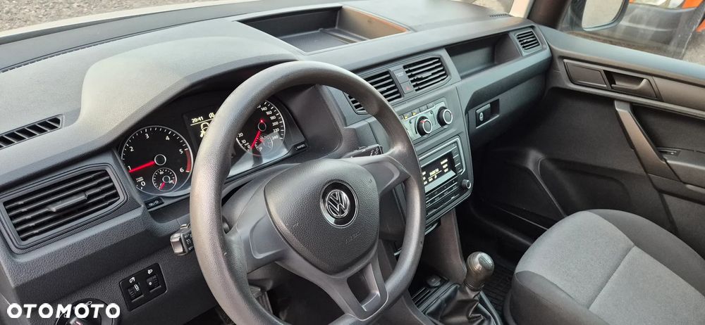 Volkswagen Caddy Maxi - 9