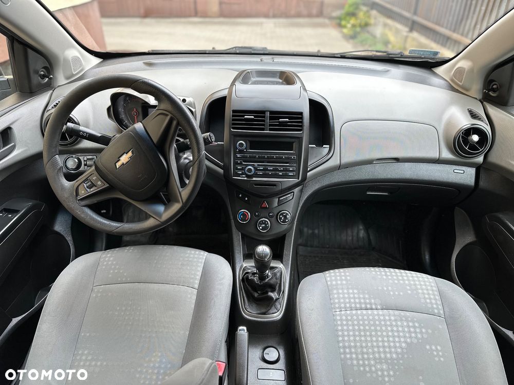 Chevrolet Aveo 1.2 LS - 8