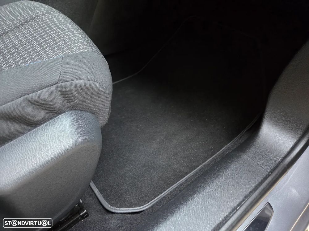 Peugeot 308 PureTech 130 GPF EAT8 Stop & Start Tech Edition - 19