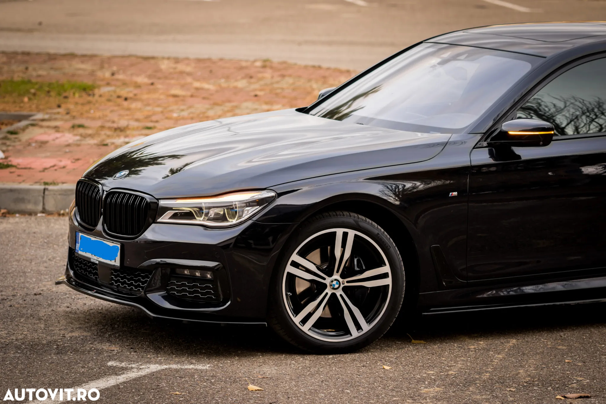 BMW Seria 7 730Ld xDrive - 35