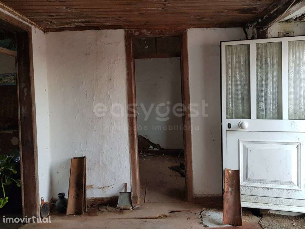 Moradia Independente de 4 assoalhadas, adega e logradouro para remo... - Grande imagem: 5/20