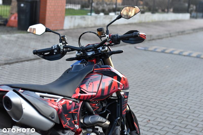 Ducati Hypermotard - 14