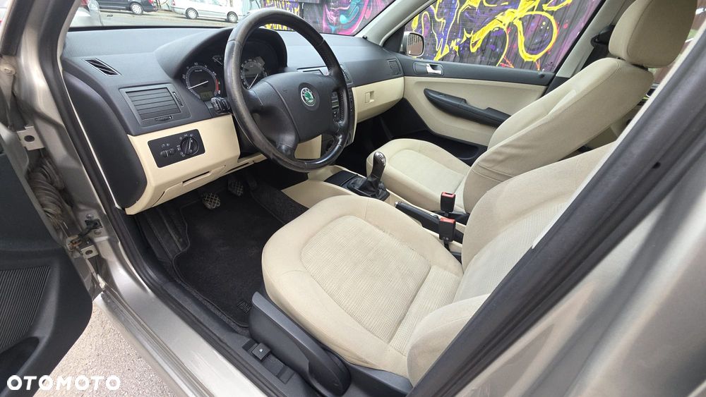 Skoda Fabia - 11