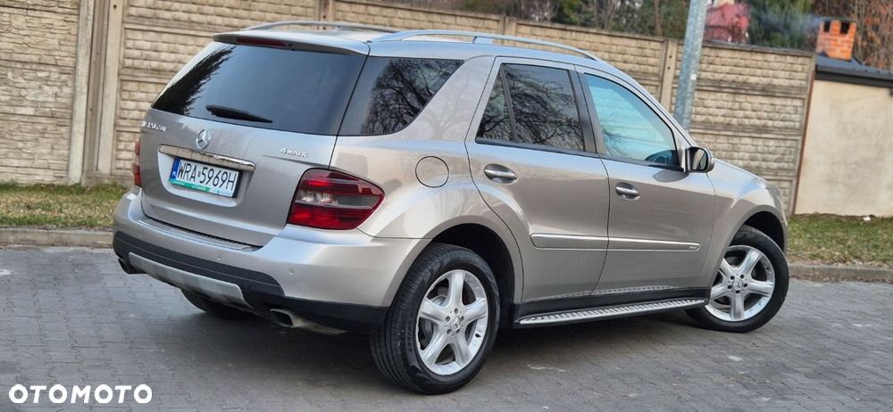 Mercedes-Benz ML 320 CDI 4Matic 7G-TRONIC Edition 10 - 39