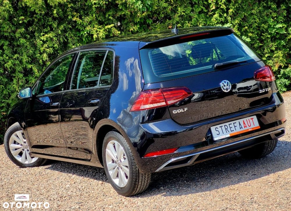 Volkswagen Golf - 2