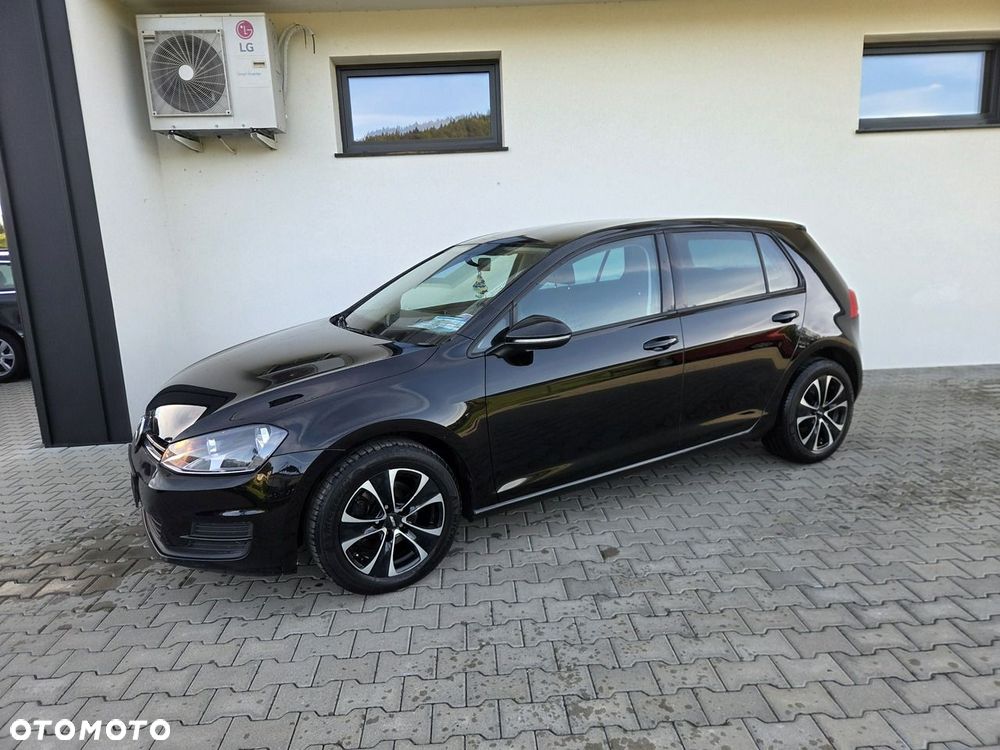 Volkswagen Golf - 15