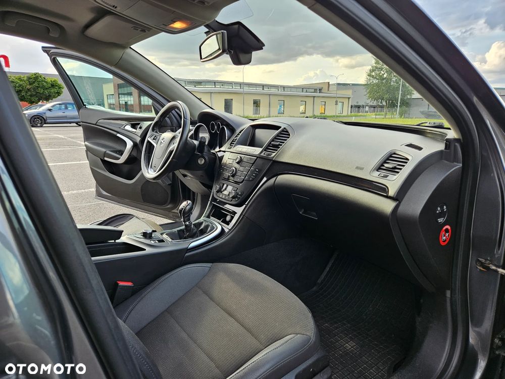 Opel Insignia 2.0 CDTI Cosmo - 11
