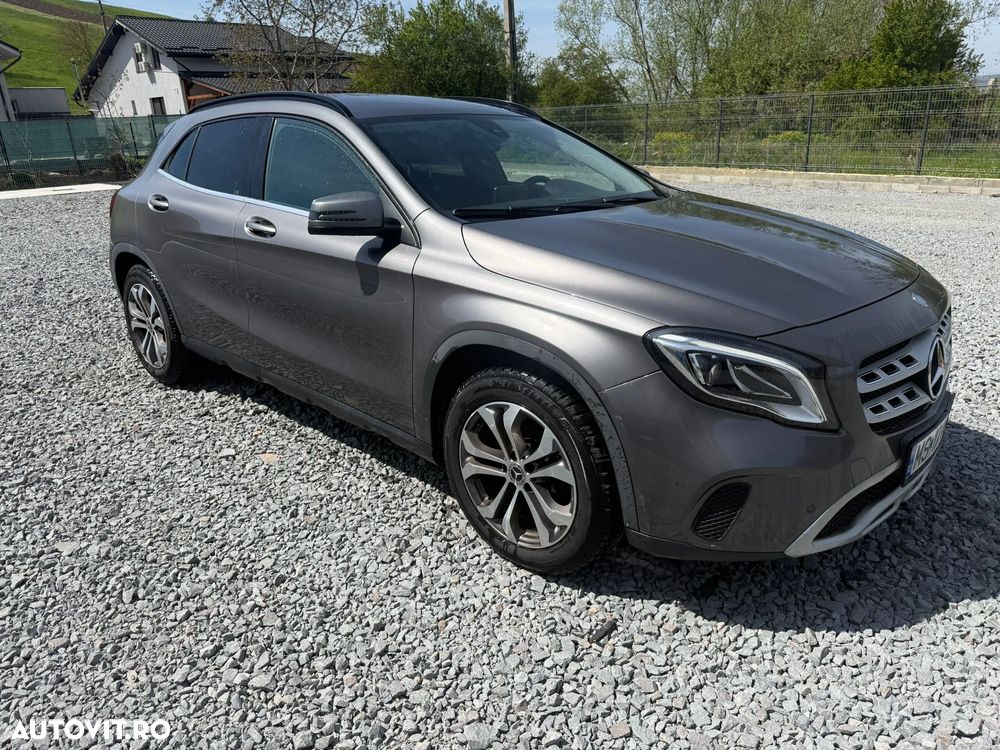 Mercedes-Benz GLA 200 d 4MATIC Aut. - 4