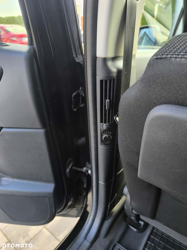 Peugeot 5008 1.6 Trendy - 15