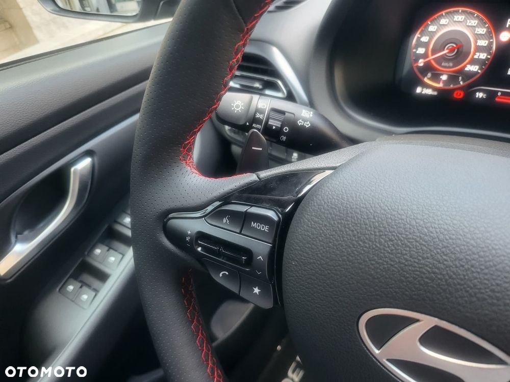Hyundai i30 1.5 T-GDI 48V-Hybrid DCT N Line - 19