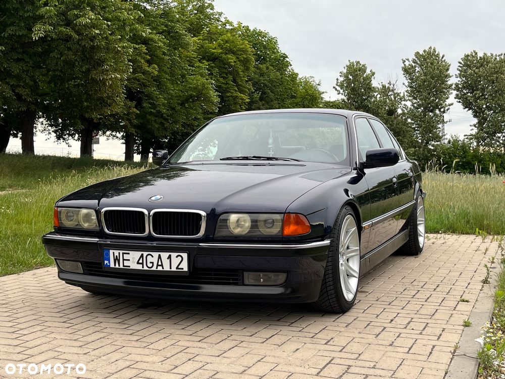 BMW Seria 7 - 2