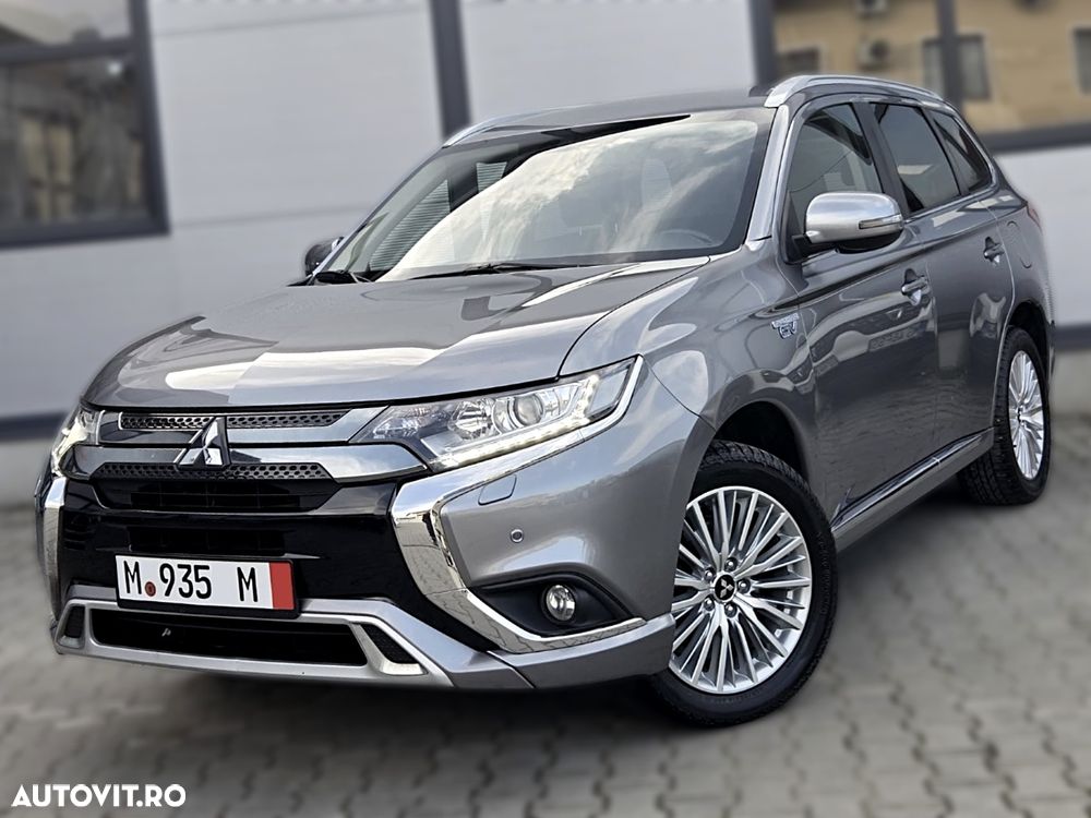 Mitsubishi Outlander - 6