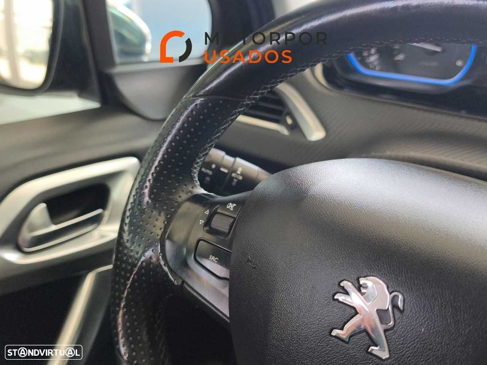 Peugeot 2008 1.6 BlueHDi Crossway - 17