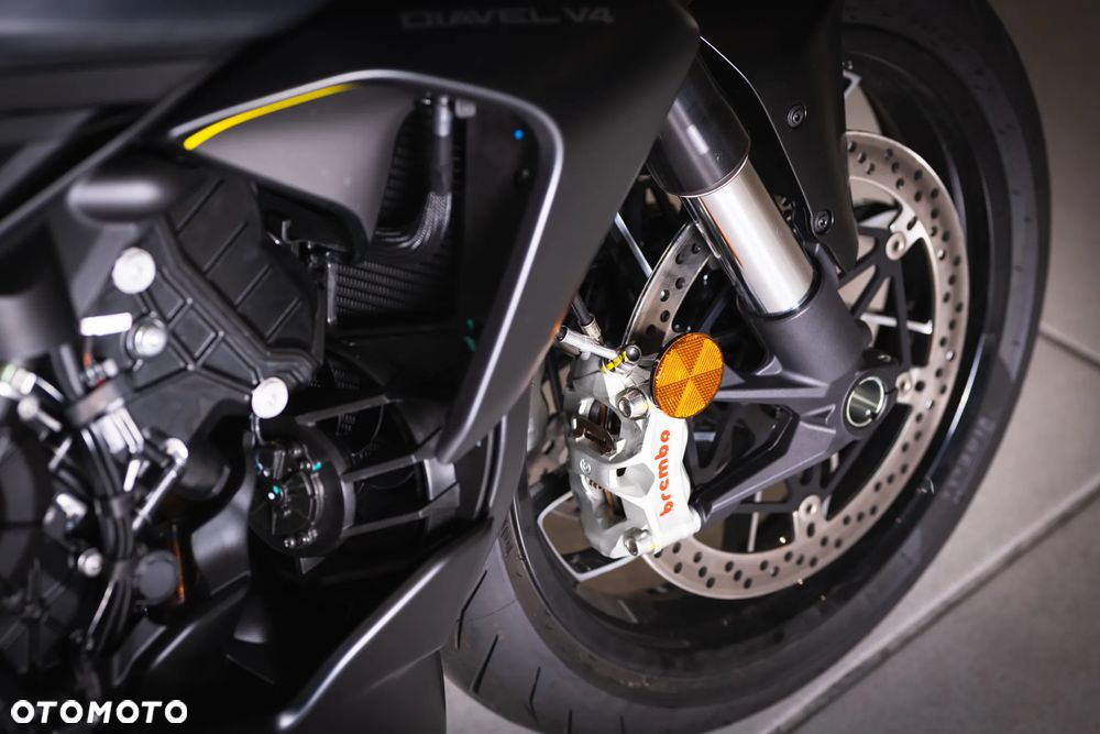 Ducati Diavel - 9