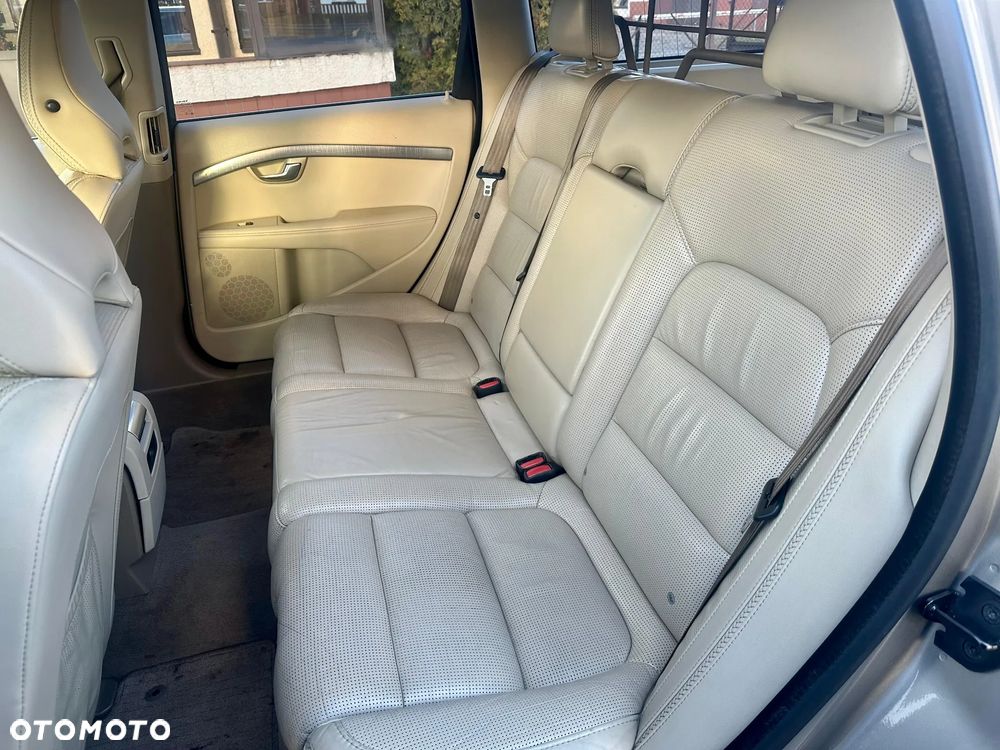 Volvo XC 70 T6 AWD Summum - 8