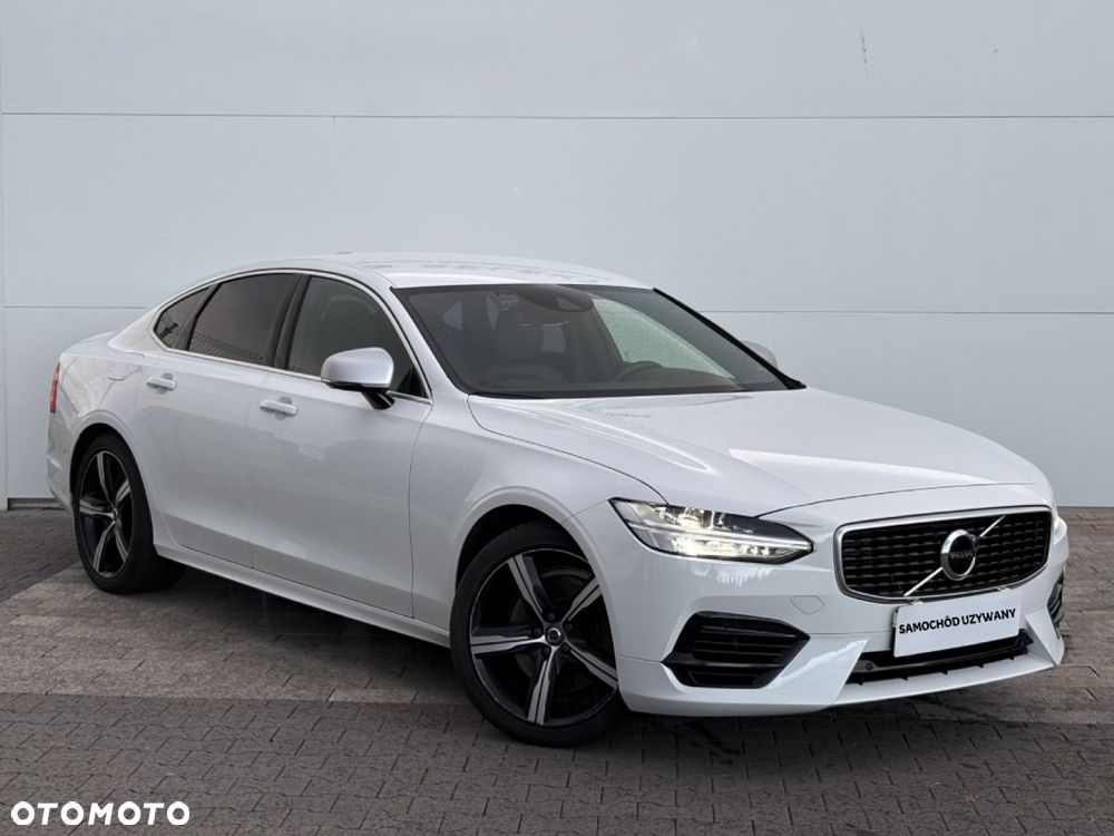Volvo S90 - 2