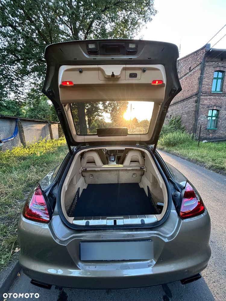 Porsche Panamera Diesel - 11