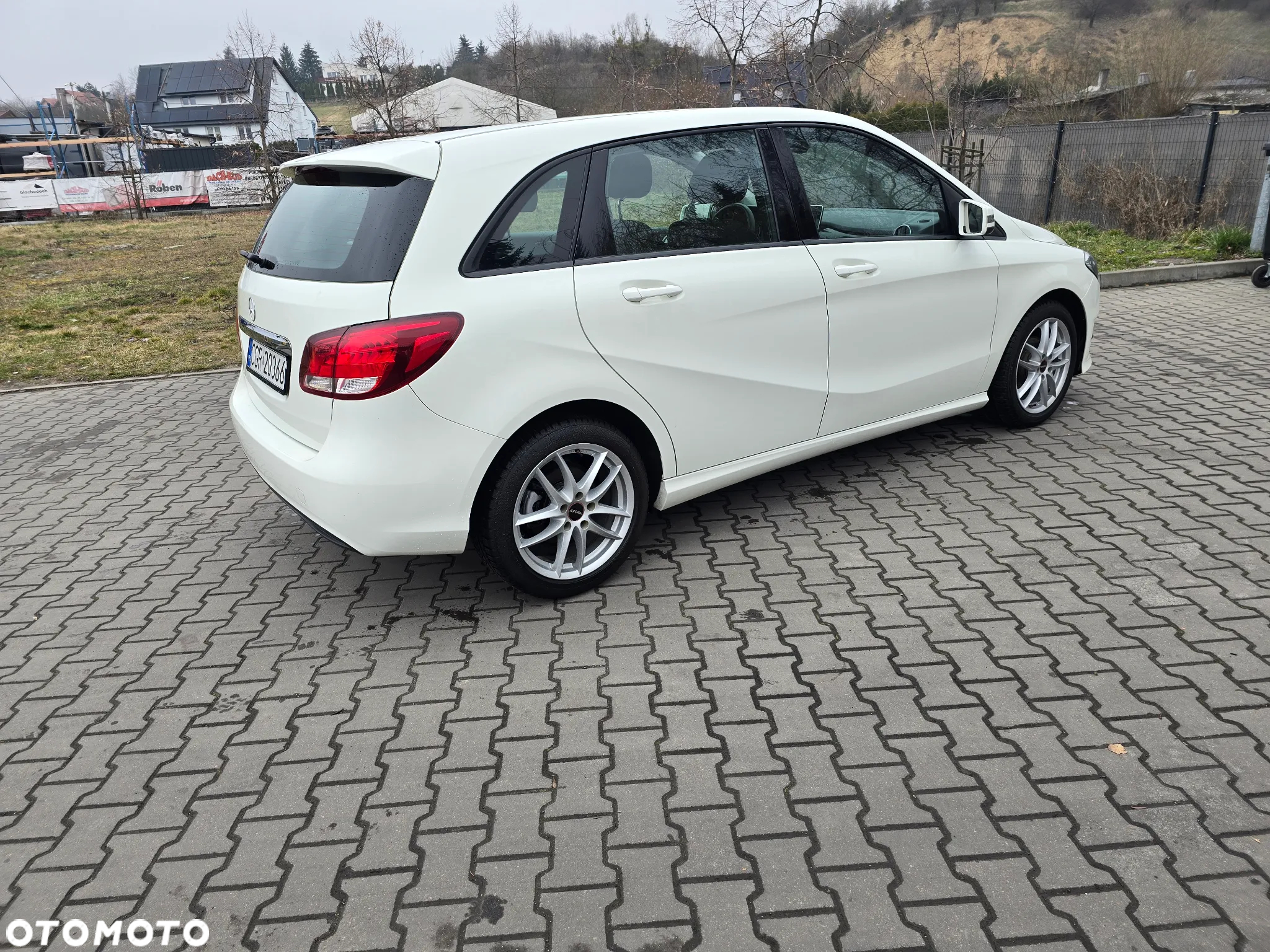 Mercedes-Benz Klasa B 180 - 13