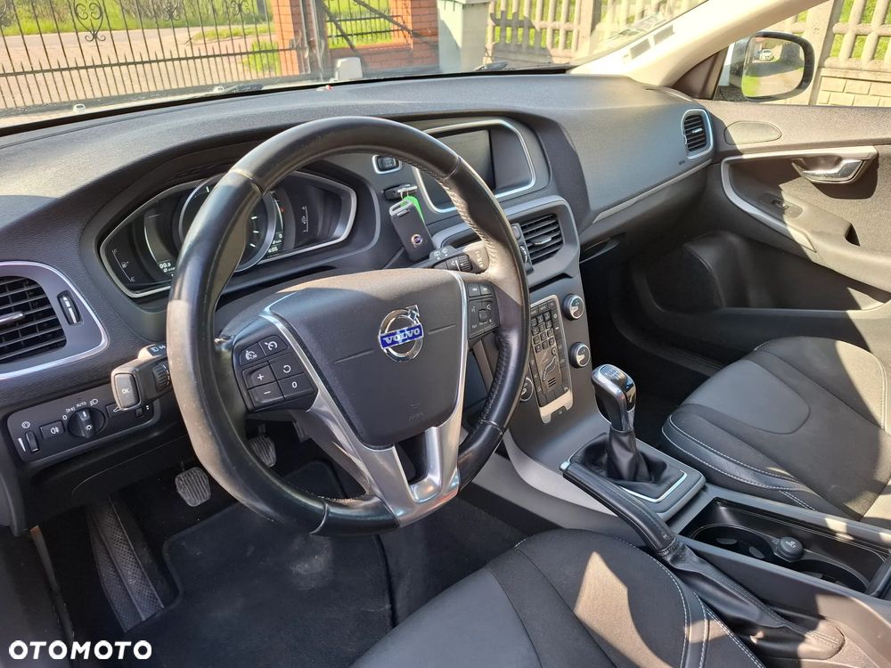 Volvo 340 - 12