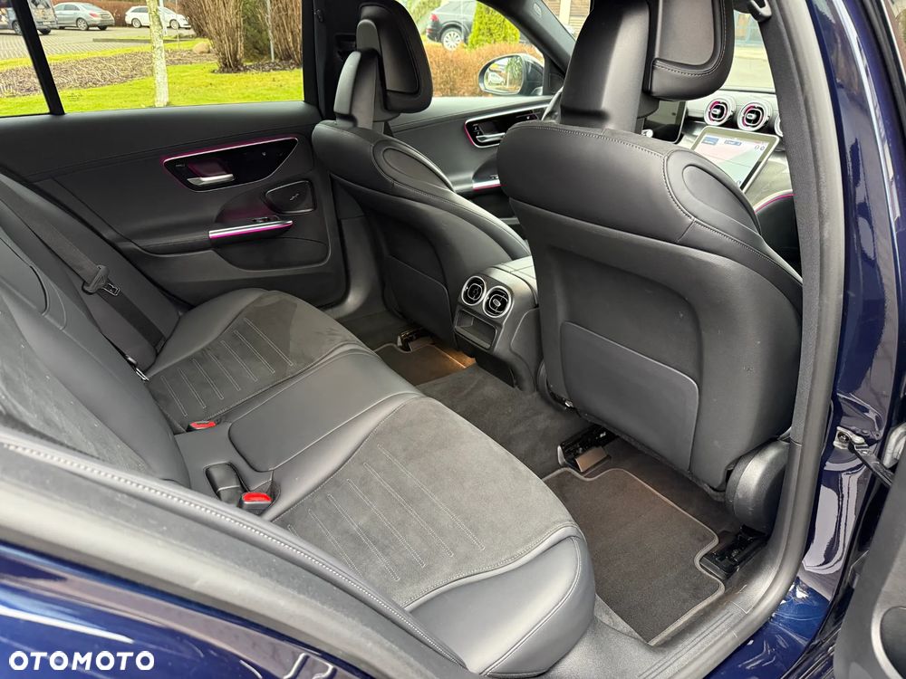 Mercedes-Benz Klasa C 220 d 9G-TRONIC AMG Line - 37