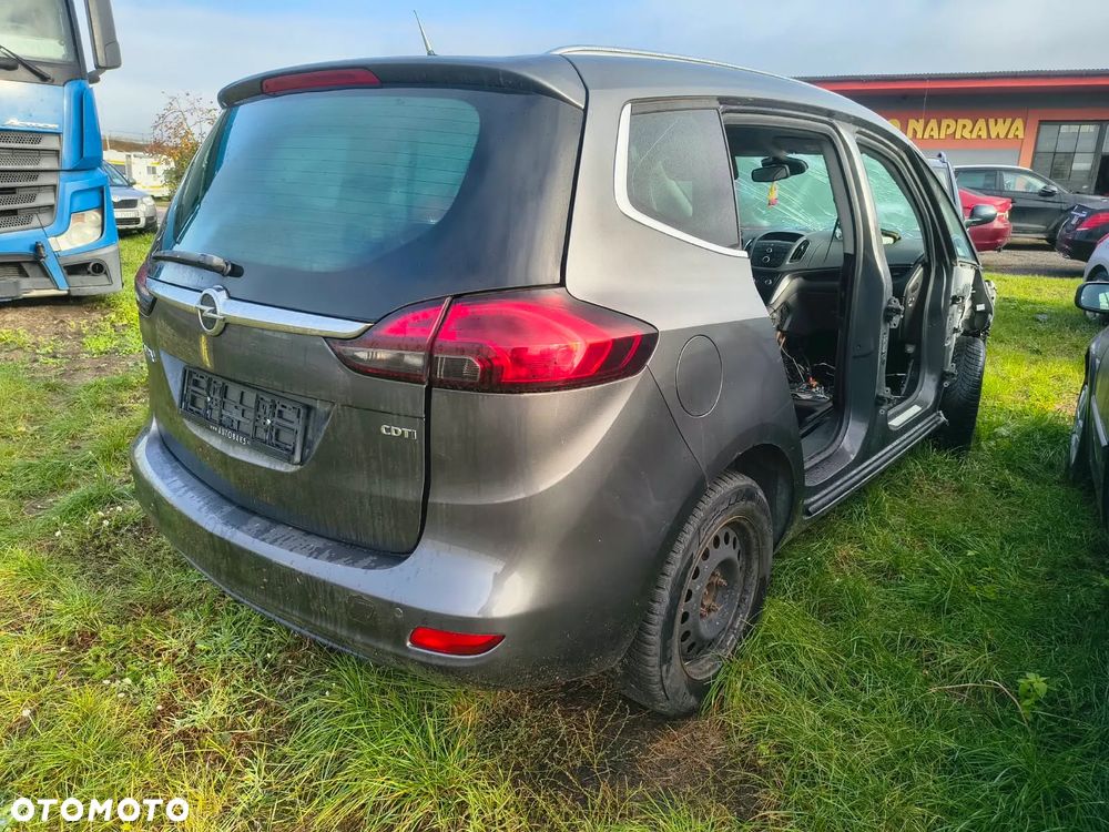 Opel Zafira C - 2