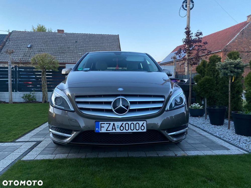 Mercedes-Benz Klasa B 200 CDI (BlueEFFICIENCY) 7G-DCT - 11